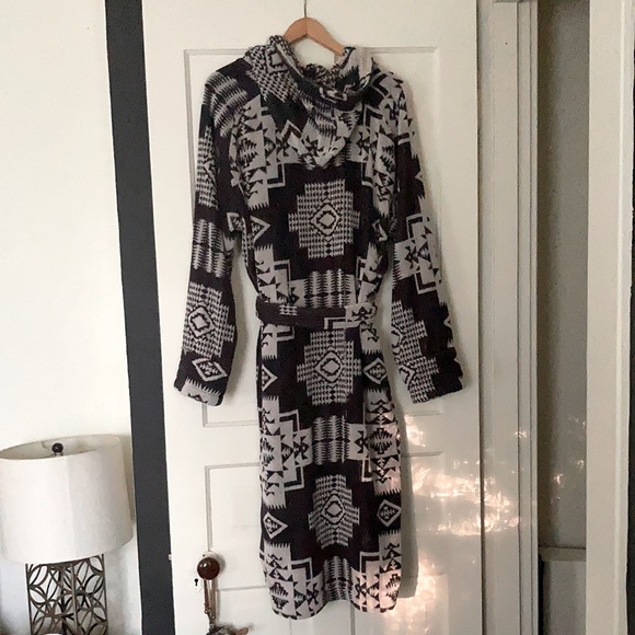 Pendleton Jacquard Terry Chief Joseph Bathrobe M/L - Picture 3 of 14